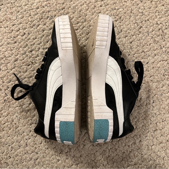 Women's Puma leather sneakers size 7 - Picture 7 of 11